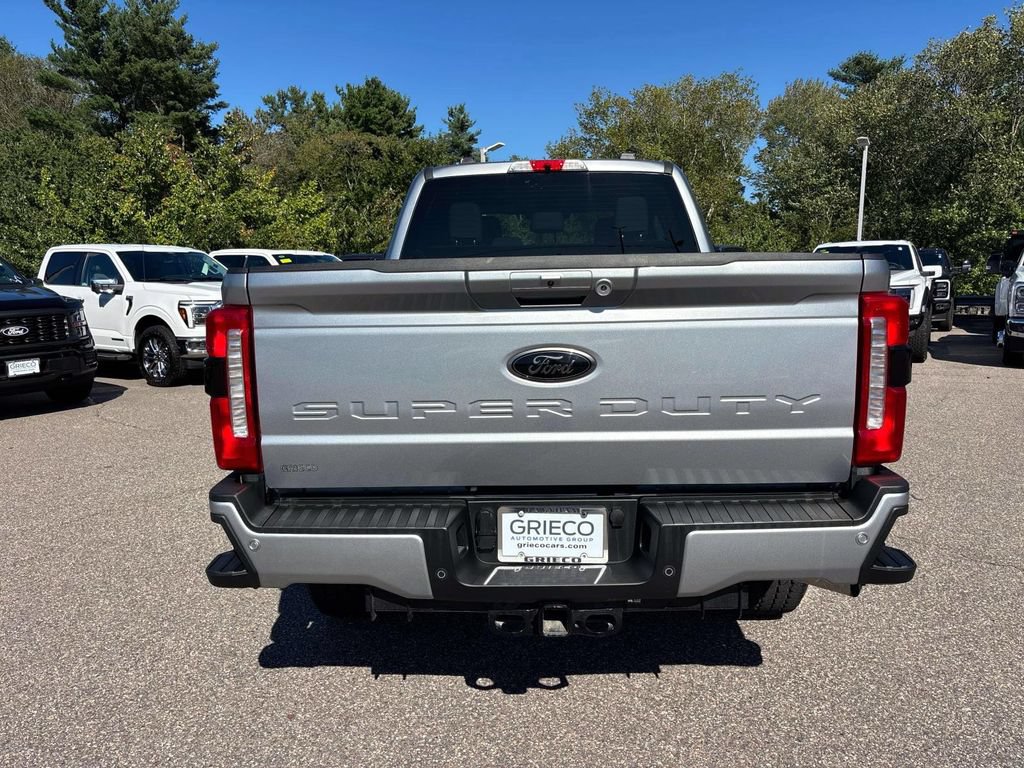 Used 2024 Ford F250 XLT w/ Black Appearance Package AWD/4WD image 4