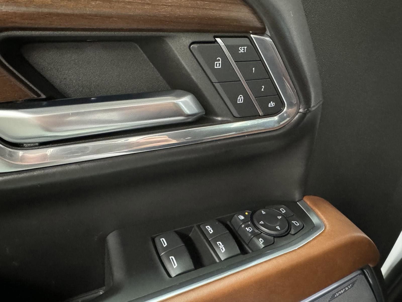 Used 2024 GMC Sierra 3500 Denali Ultimate image 21