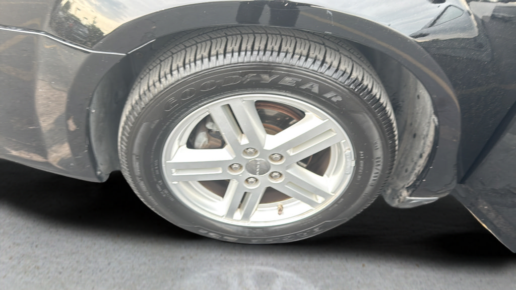Used 2012 Dodge Avenger SXT FWD image 19