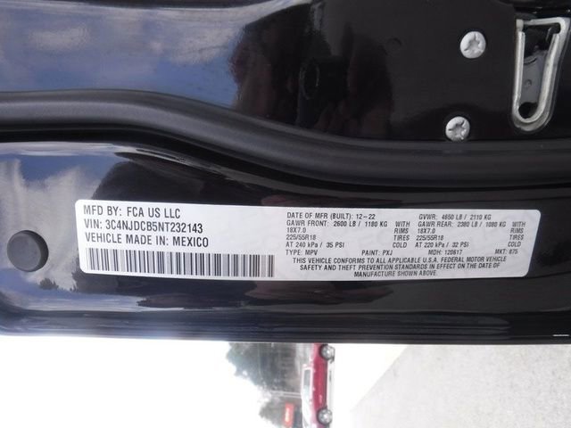 Certified 2022 Jeep Compass Limited image 37