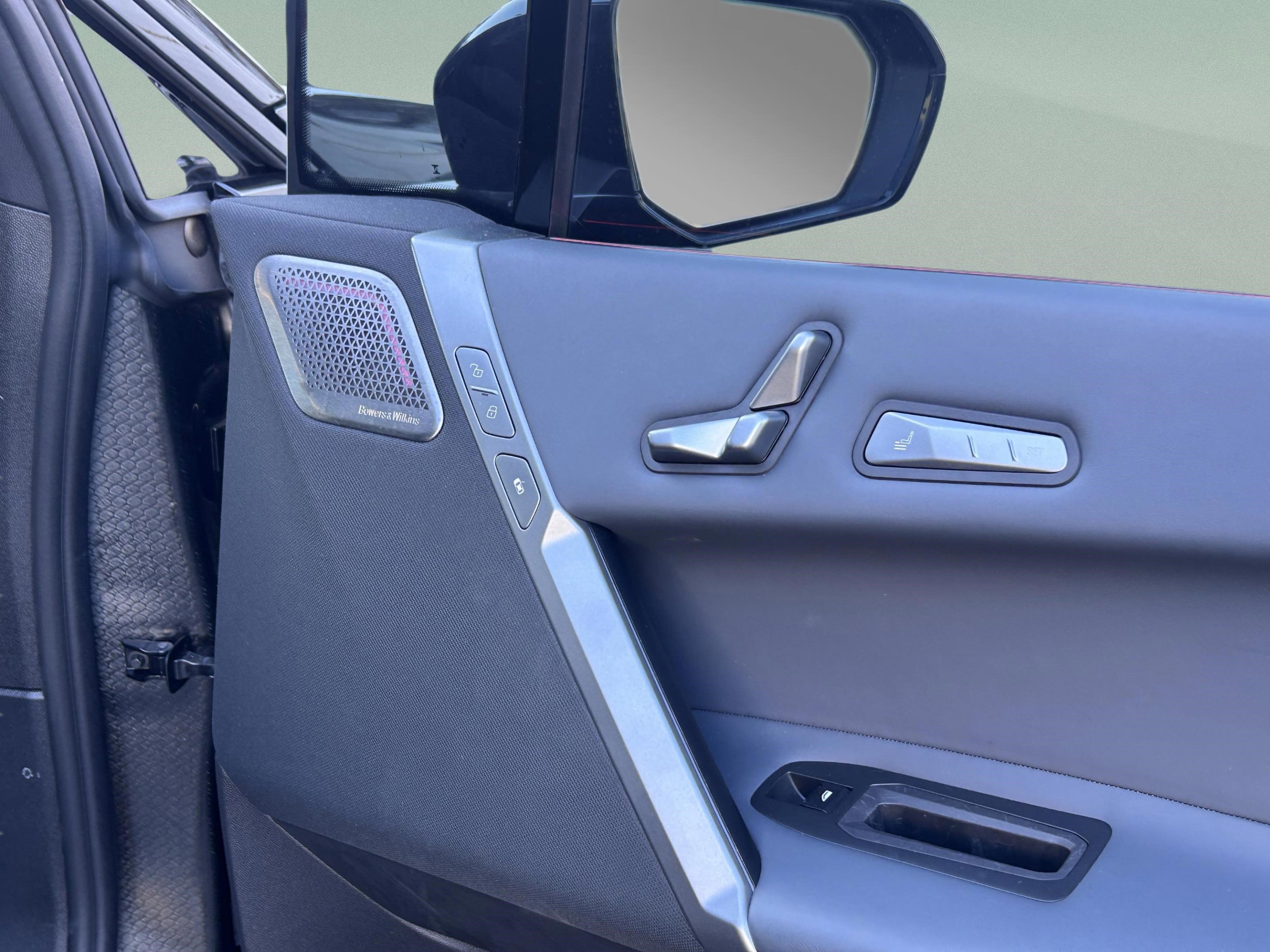 Used 2026 BMW iX xDrive60 w/ M Sport Package image 27