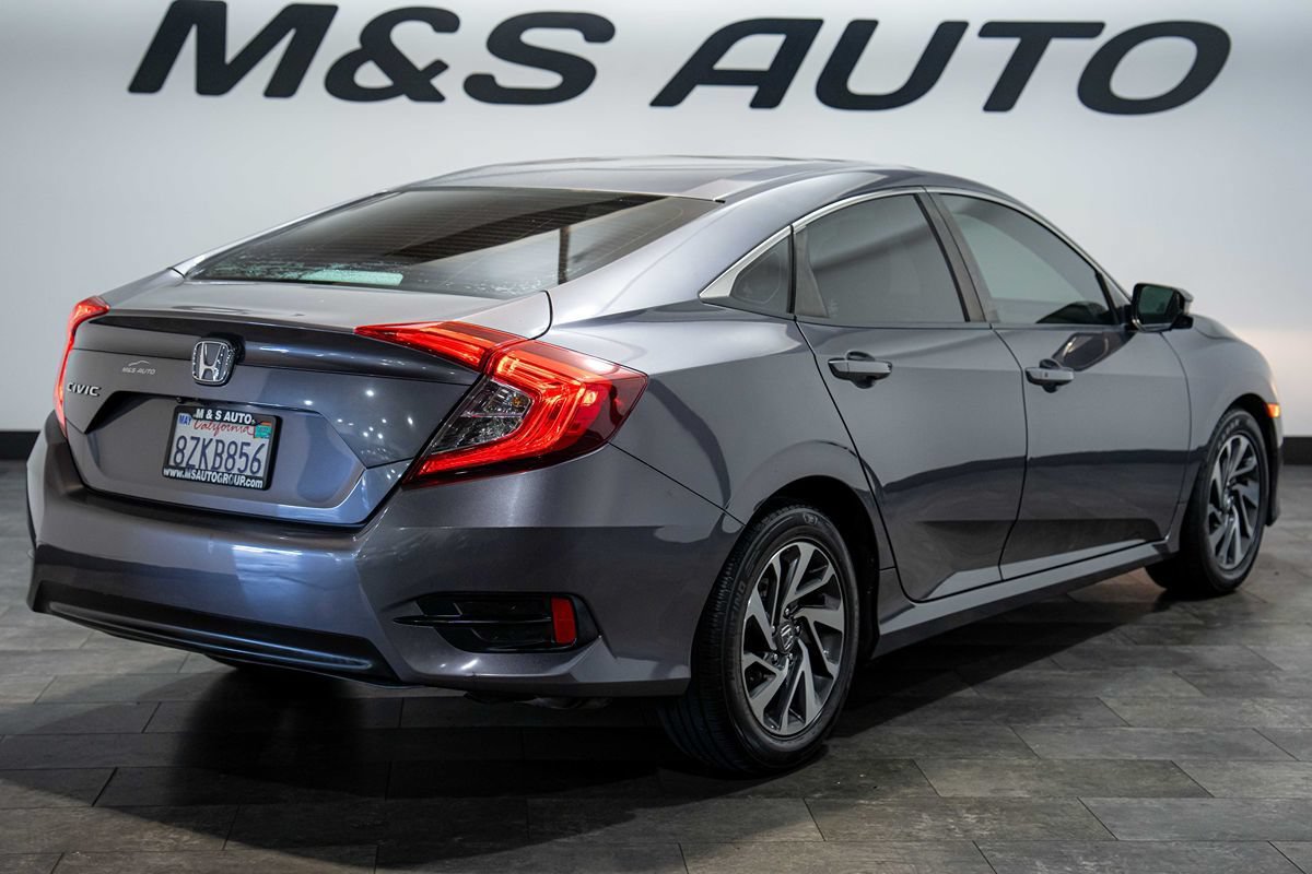 Used 2016 Honda Civic EX image 2