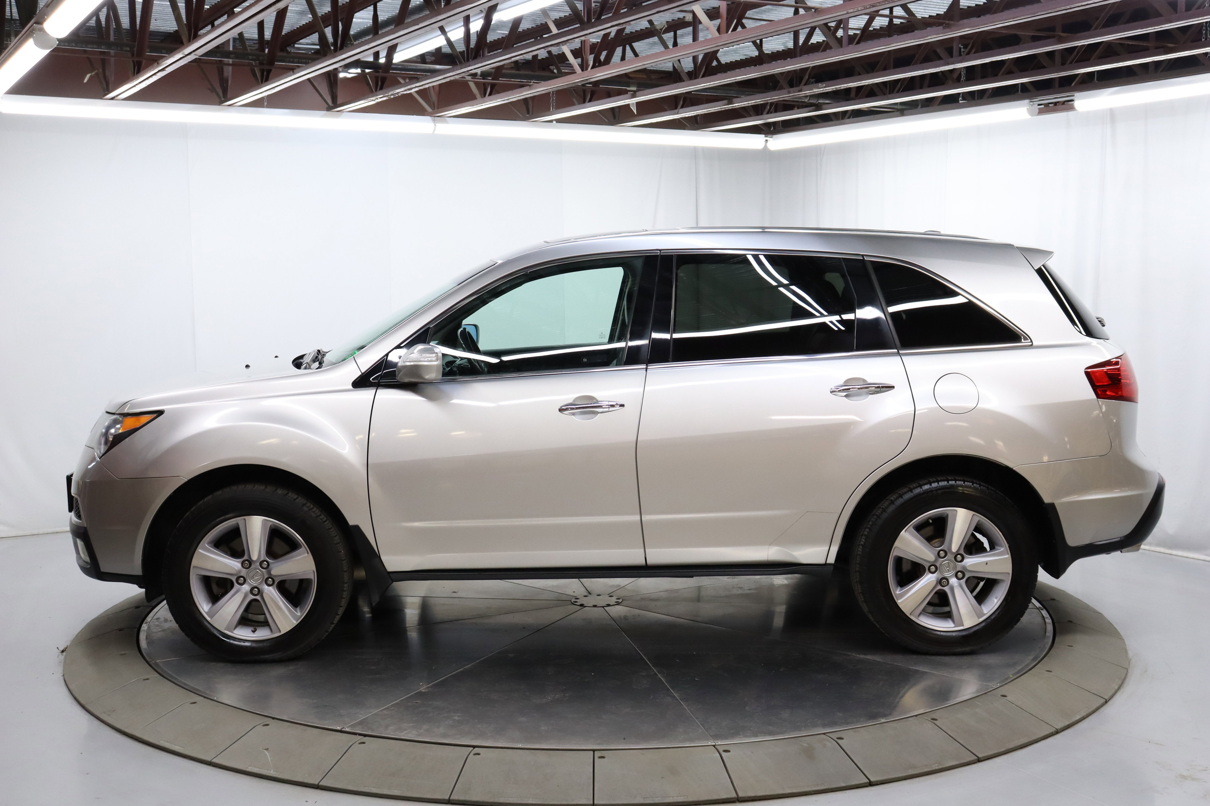 Used 2013 Acura MDX w/ Technology Package image 4