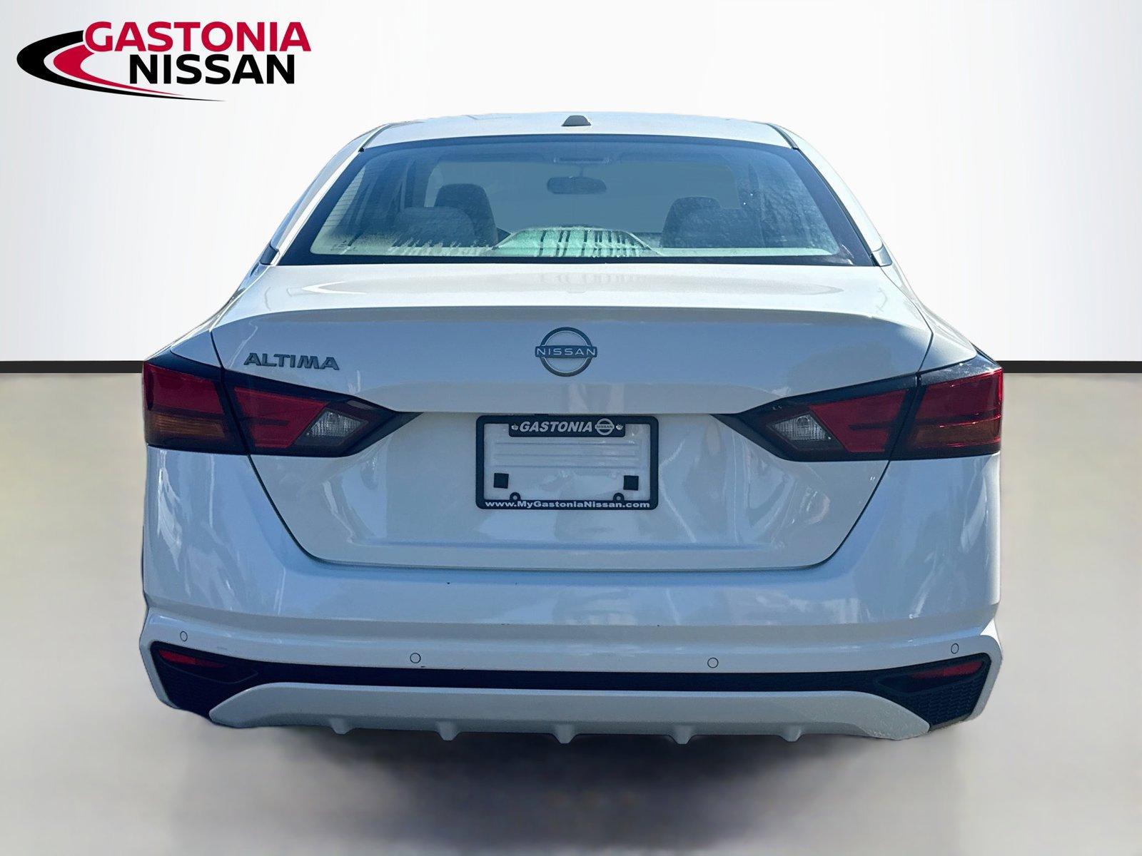 Used 2025 Nissan Altima 2.5 SV FWD image 7