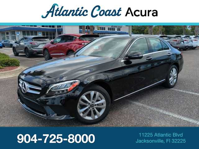 Used 2019 Mercedes-Benz C 300 4MATIC Sedan image 1