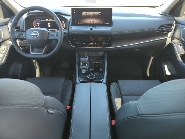 New 2026 Nissan Rogue Platinum AWD/4WD image 25