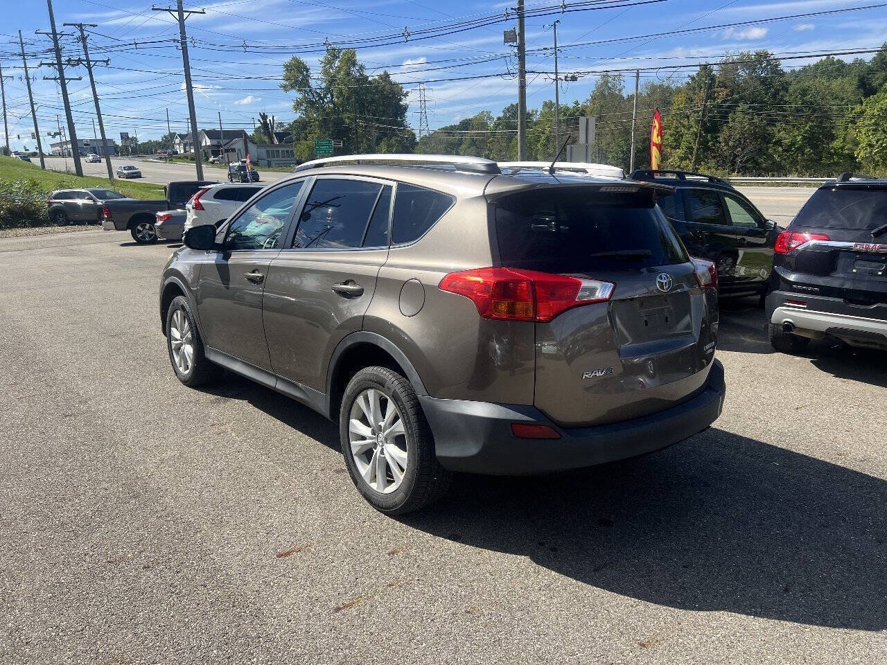 Used 2013 Toyota RAV4 Limited AWD/4WD image 5