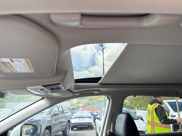 Certified 2023 Nissan Rogue SL w/ SL Premium Package image 12