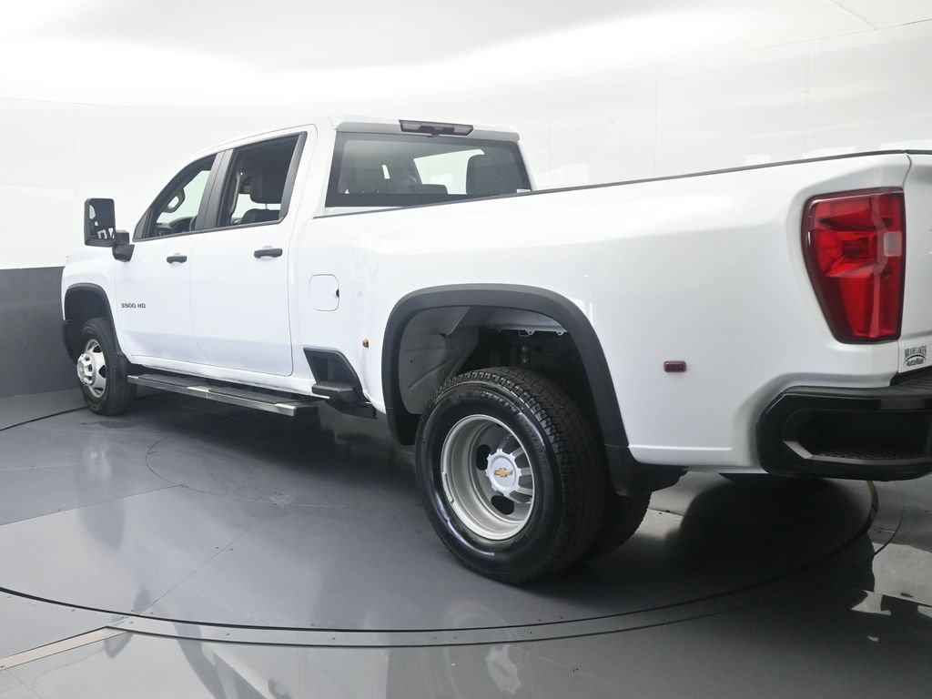 Used 2026 Chevrolet Silverado 3500 W/T AWD/4WD image 4