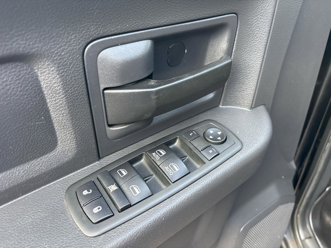Used 2012 RAM 1500 Express AWD/4WD image 10
