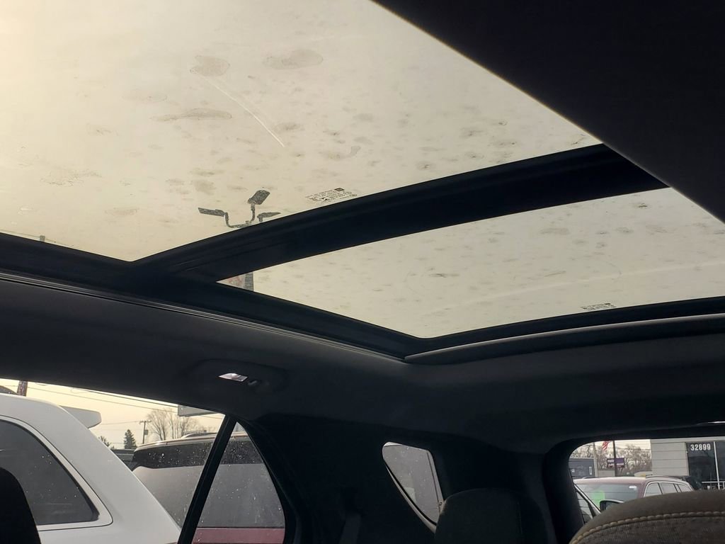 Used 2023 Chevrolet Equinox LT image 27