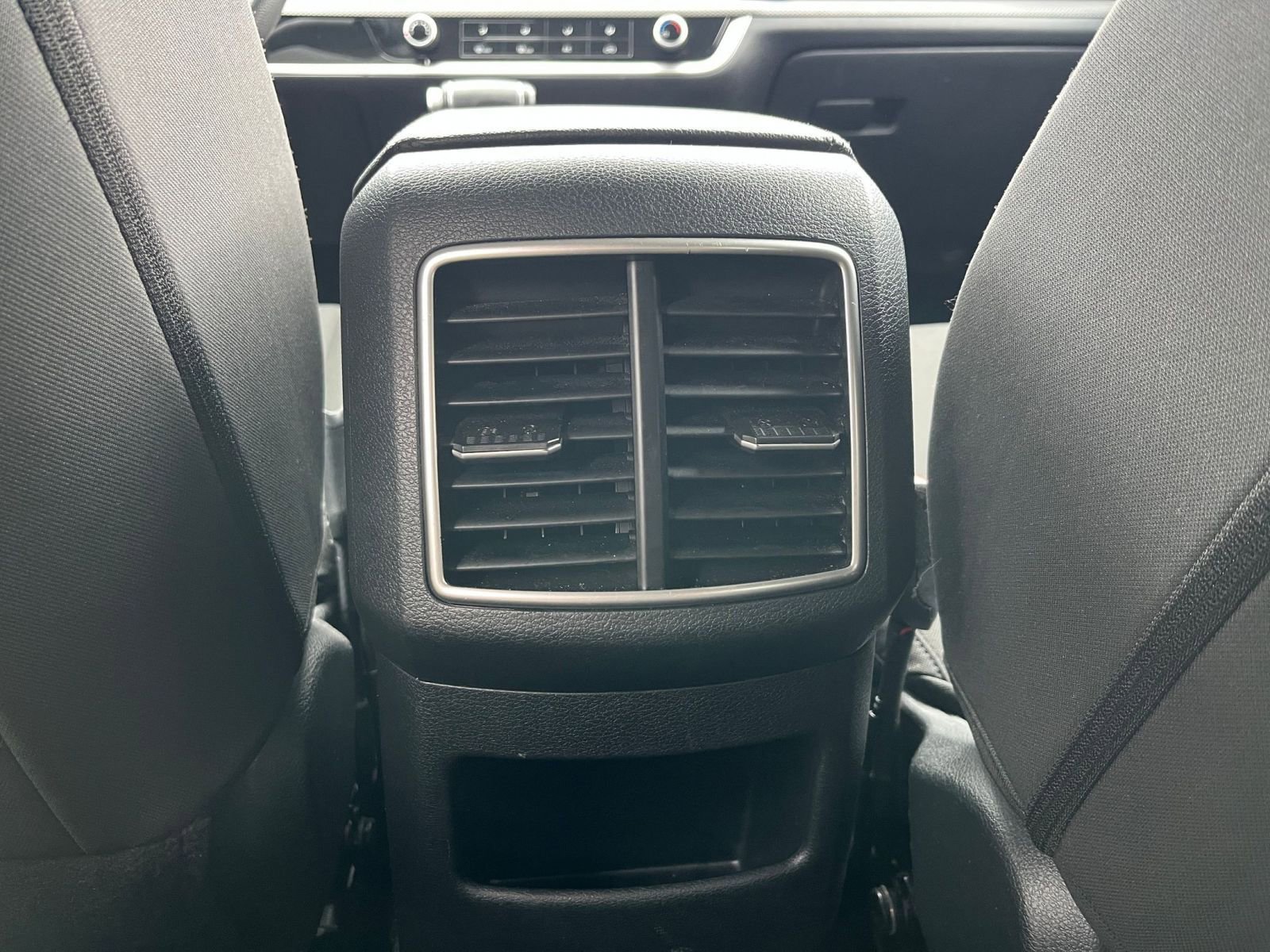 Used 2025 Kia Sportage LX image 22