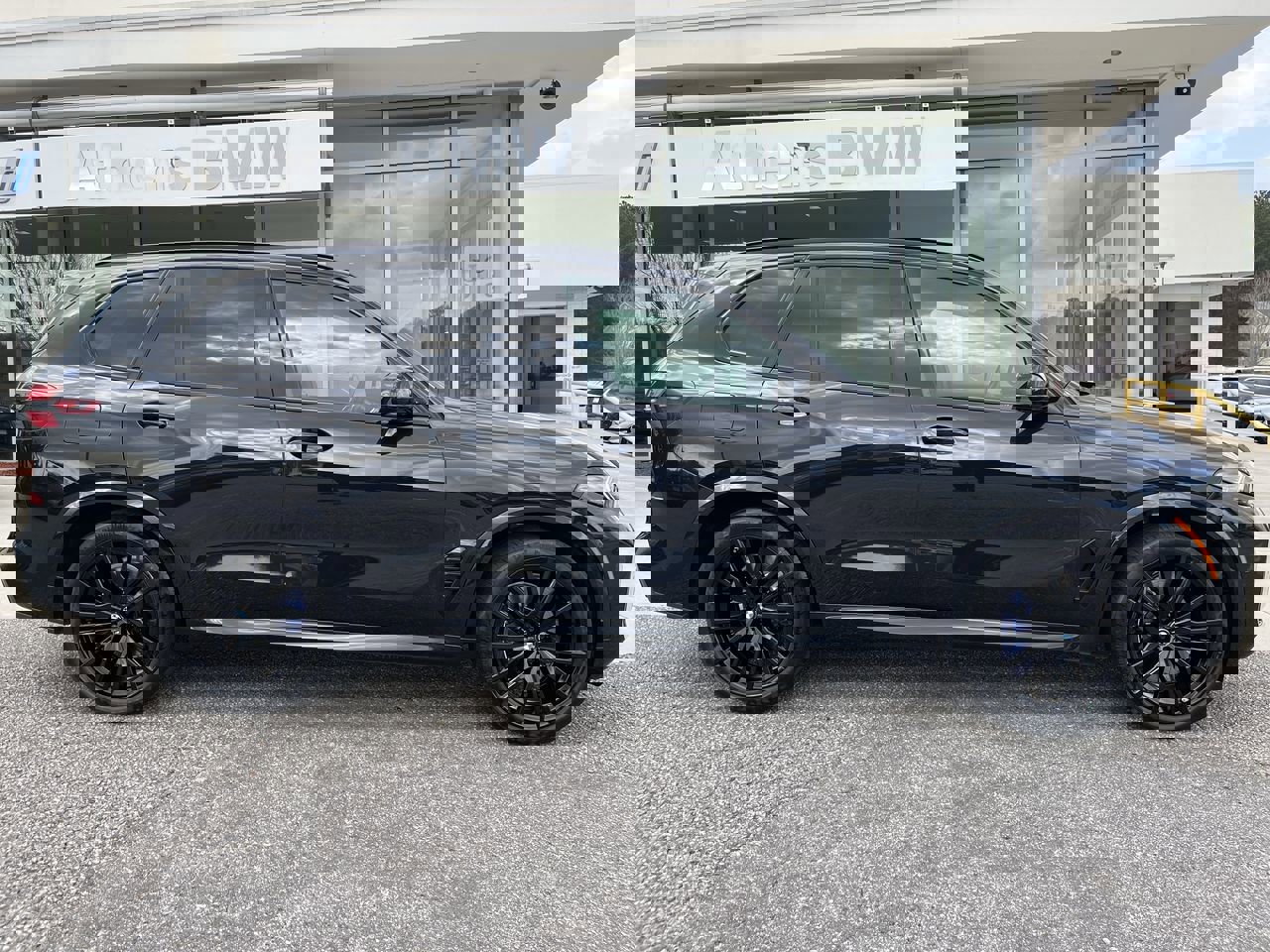 Certified 2024 BMW X5 M60i image 9