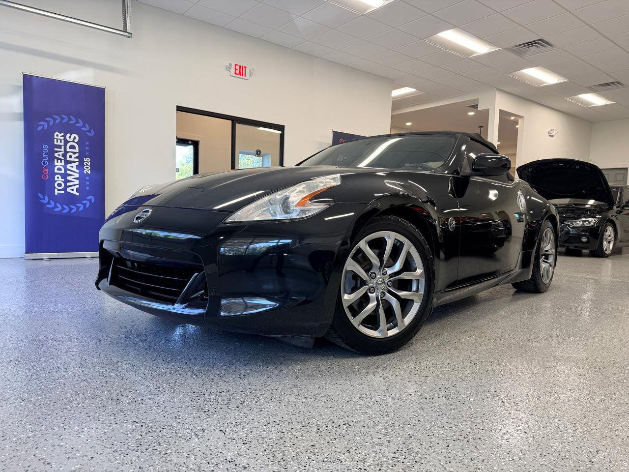 Used 2010 Nissan 370Z Touring RWD image 2
