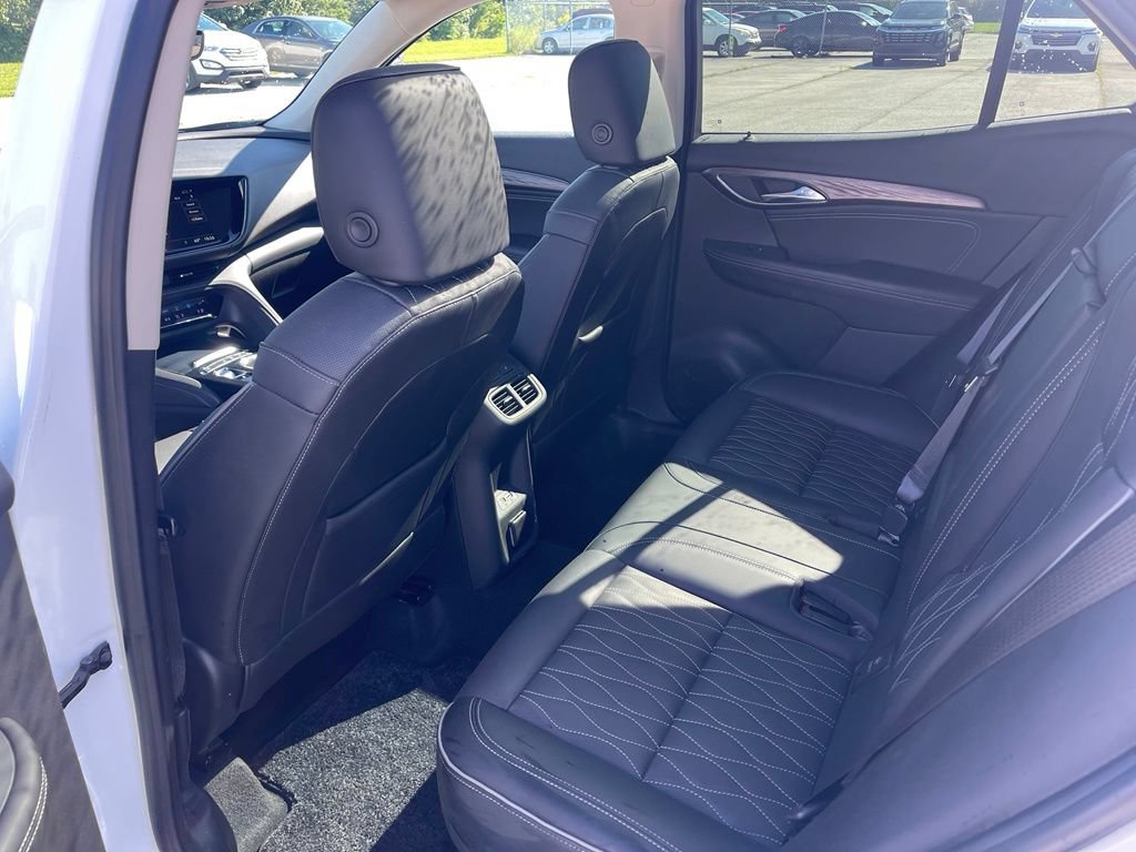 Used 2022 Buick Envision Avenir w/ Technology Package II FWD image 15