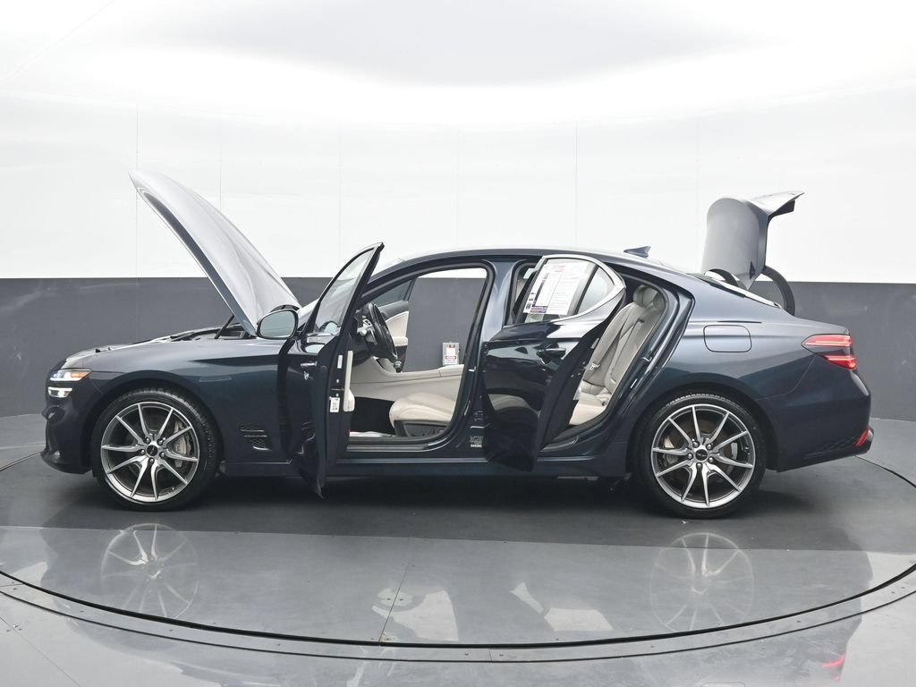 Used 2024 Genesis G70 2.5T RWD image 38