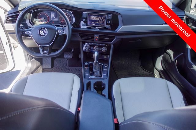 Used 2019 Volkswagen Jetta R-Line FWD image 4