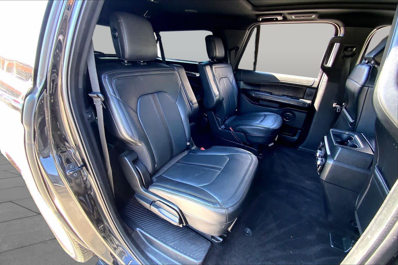Used 2018 Ford Expedition Max Limited w/ Equipment Group 302A RWD image 20
