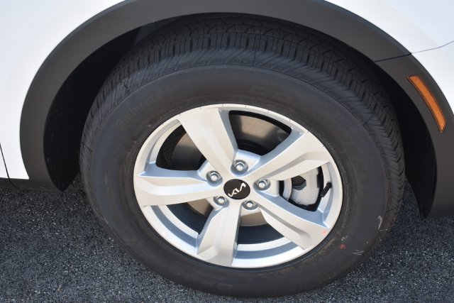 New 2026 Kia Sorento LX FWD image 12