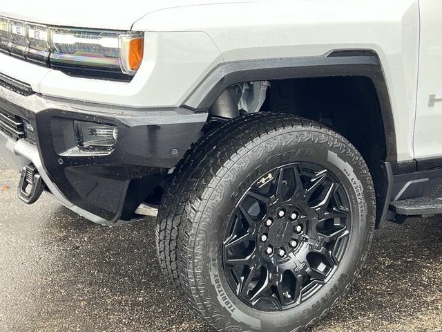 New 2026 GMC Hummer EV 4x4 Crew Cab image 9