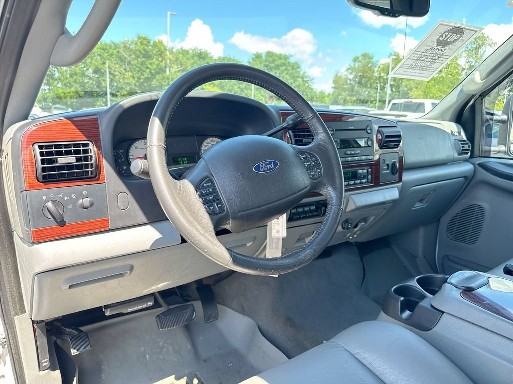 Used 2007 Ford F350 Lariat AWD/4WD image 10