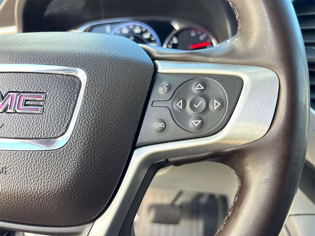 Used 2023 GMC Acadia SLT w/ Technology Package image 22