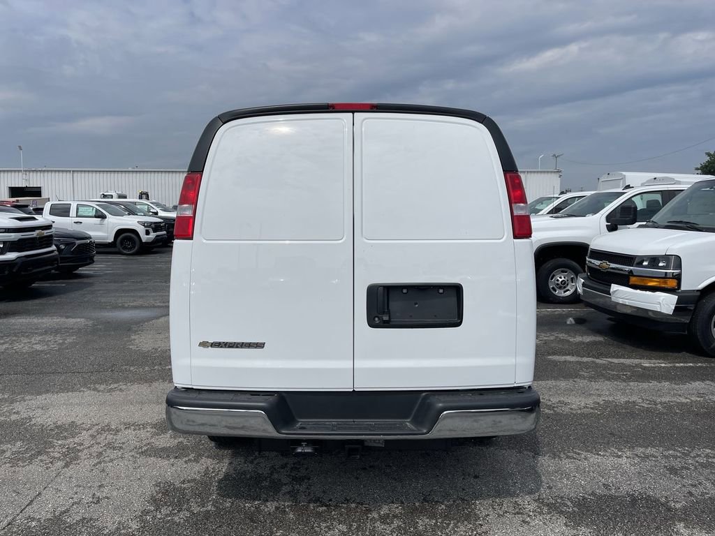 New 2025 Chevrolet Express 2500 w/ Driver Convenience Package RWD image 4