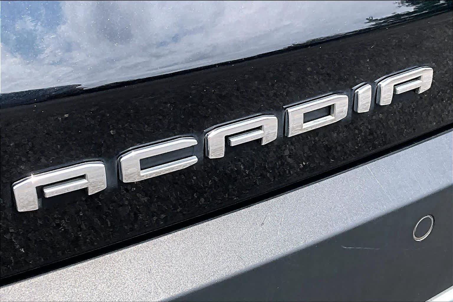 Used 2022 GMC Acadia SLT w/ Preferred Package FWD image 31