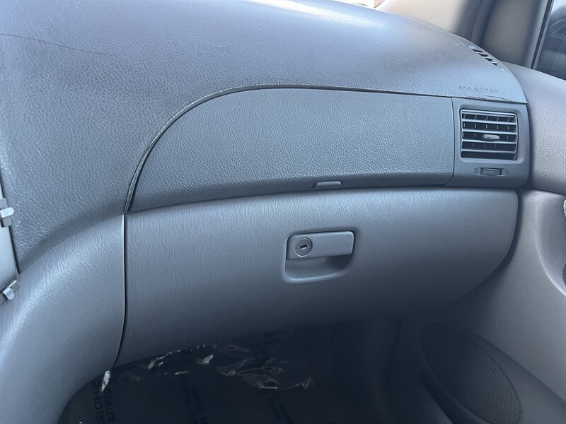 Used 2006 Toyota Sienna LE FWD image 18