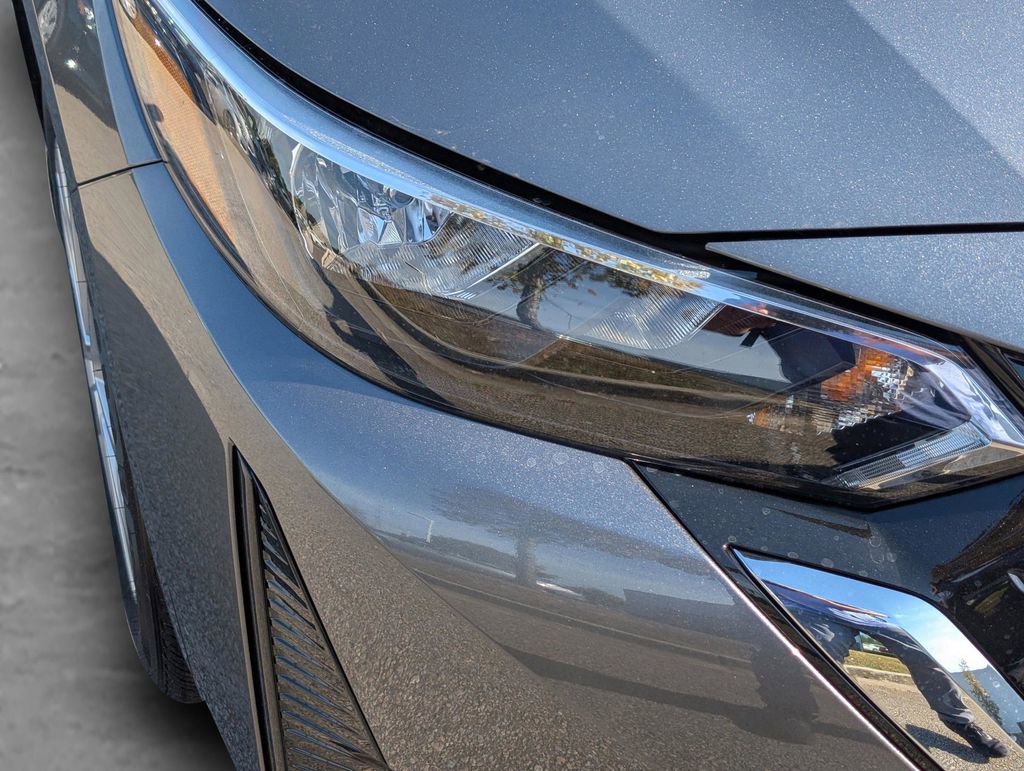 New 2025 Nissan Sentra S image 9