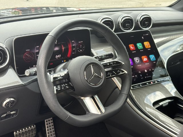 Used 2026 Mercedes-Benz GLC 300 4MATIC image 13