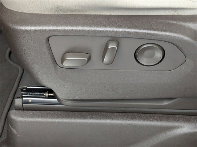 Certified 2023 GMC Yukon XL SLT image 13