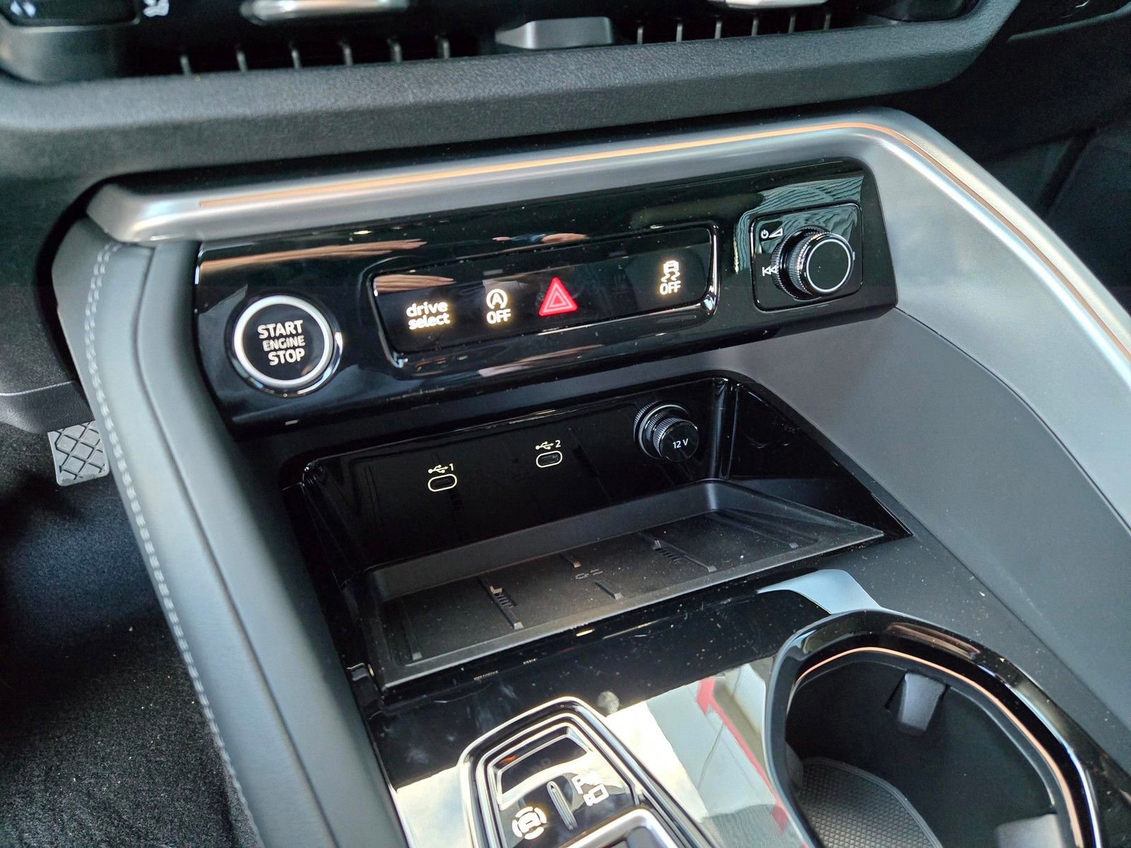 New 2025 Audi Q5 Premium Plus AWD/4WD image 23