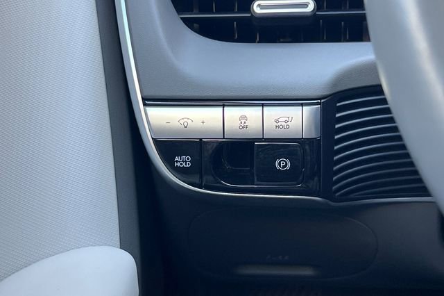Certified 2024 Hyundai Ioniq 5 SEL image 38