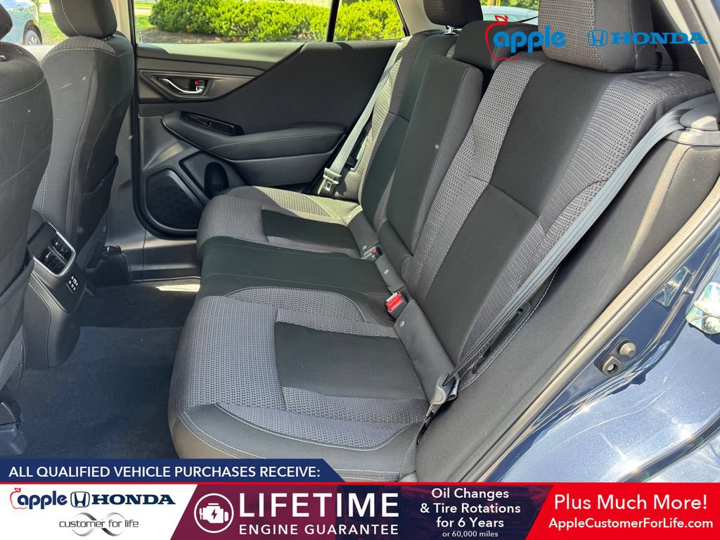 Used 2025 Subaru Outback Premium w/ Popular Package #1A AWD/4WD image 19
