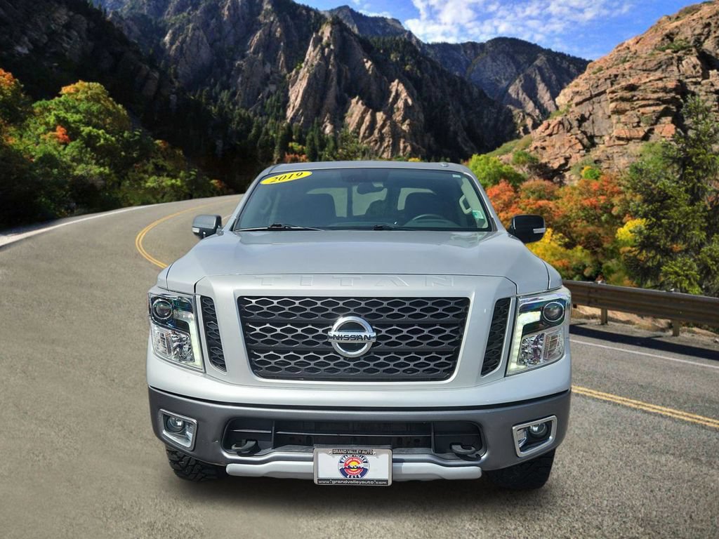 Used 2019 Nissan Titan PRO-4X AWD/4WD image 6