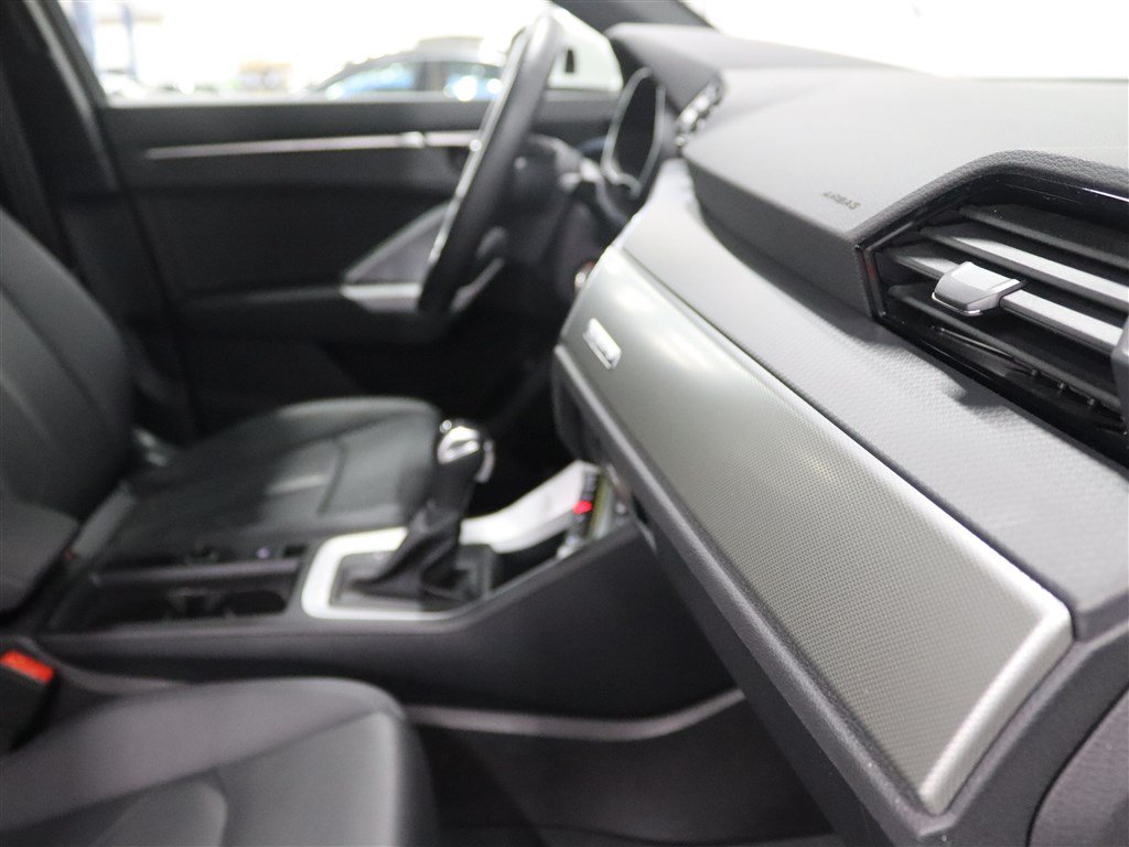 Used 2023 Audi Q3 2.0T Premium AWD/4WD image 28