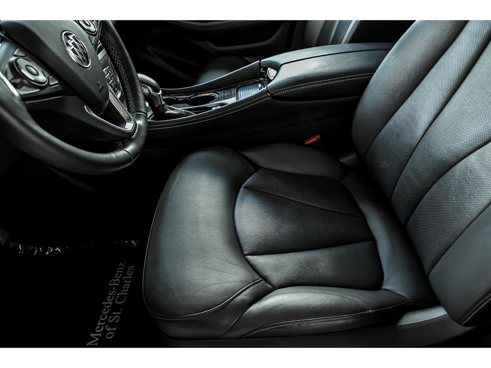 Used 2017 Buick Envision Essence FWD image 11