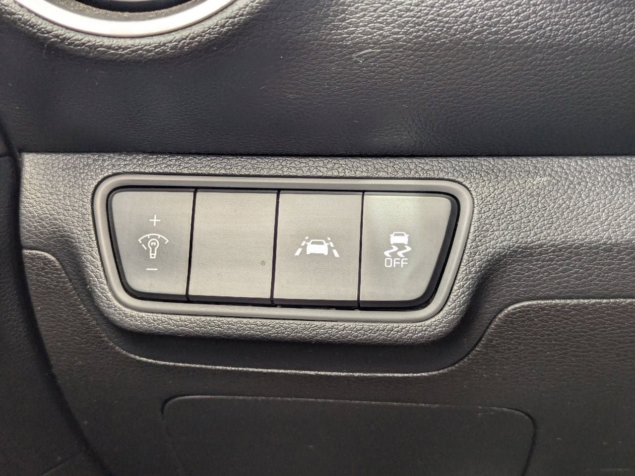 Used 2019 Kia Forte LXS image 28