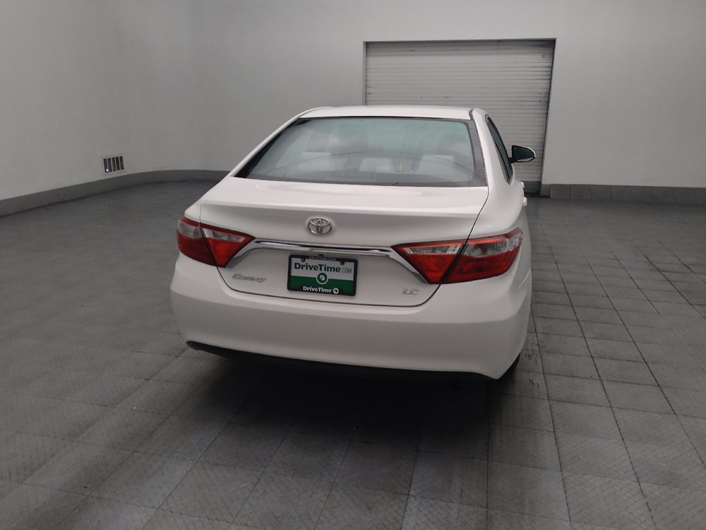 Used 2015 Toyota Camry LE FWD image 7