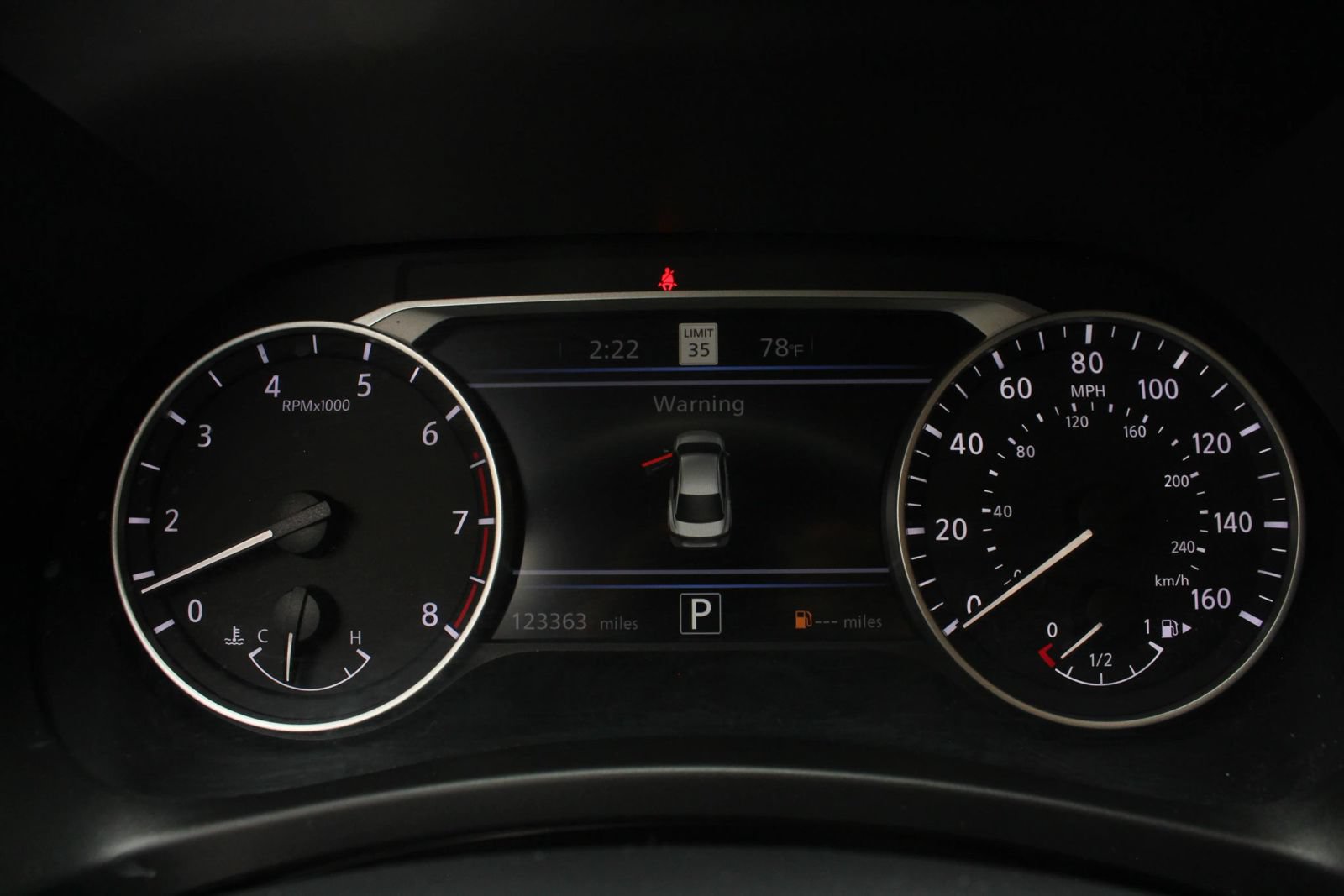 Used 2023 Nissan Sentra SR w/ SR Premium Package FWD image 32
