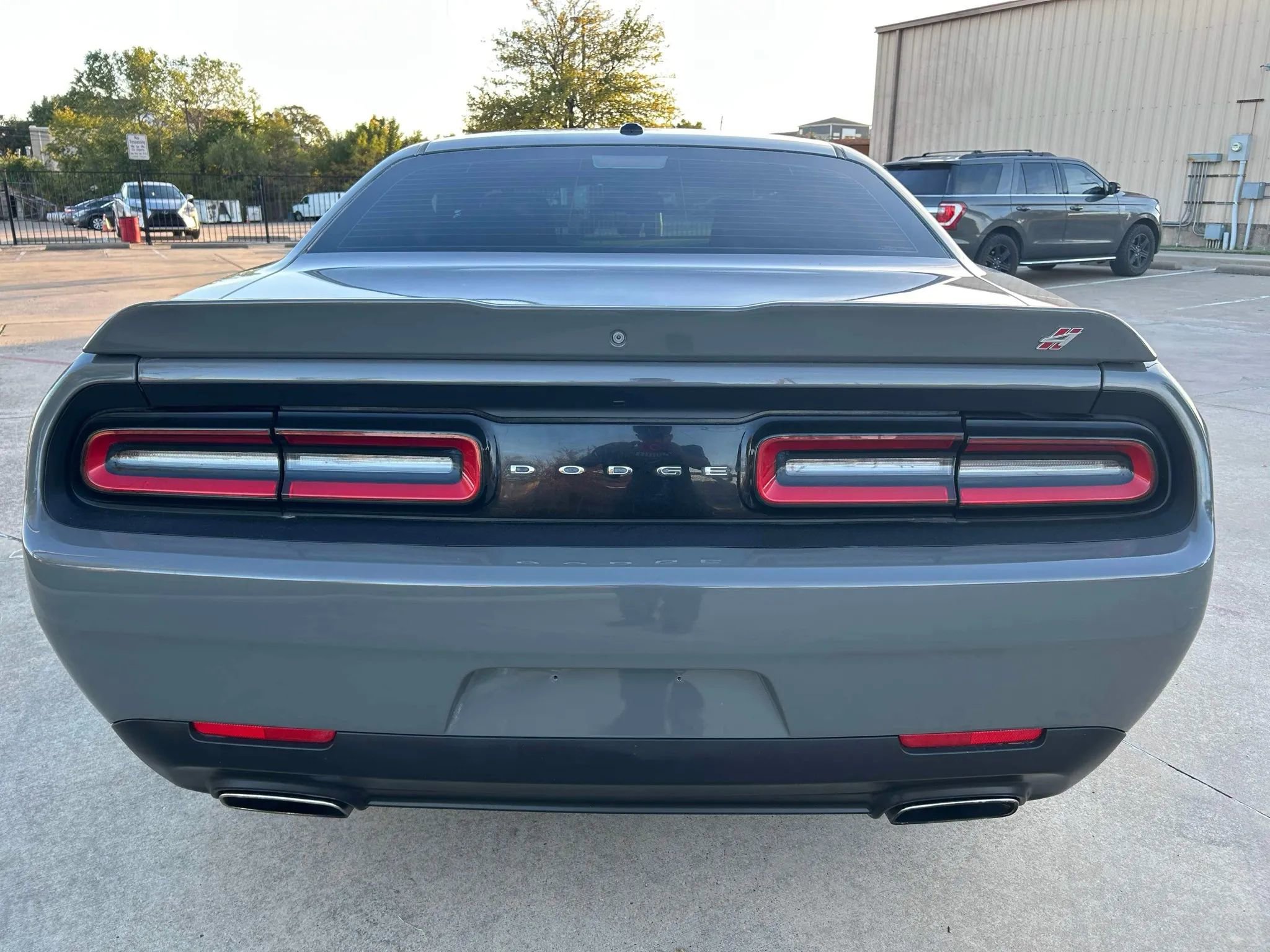 Used 2019 Dodge Challenger SXT image 7