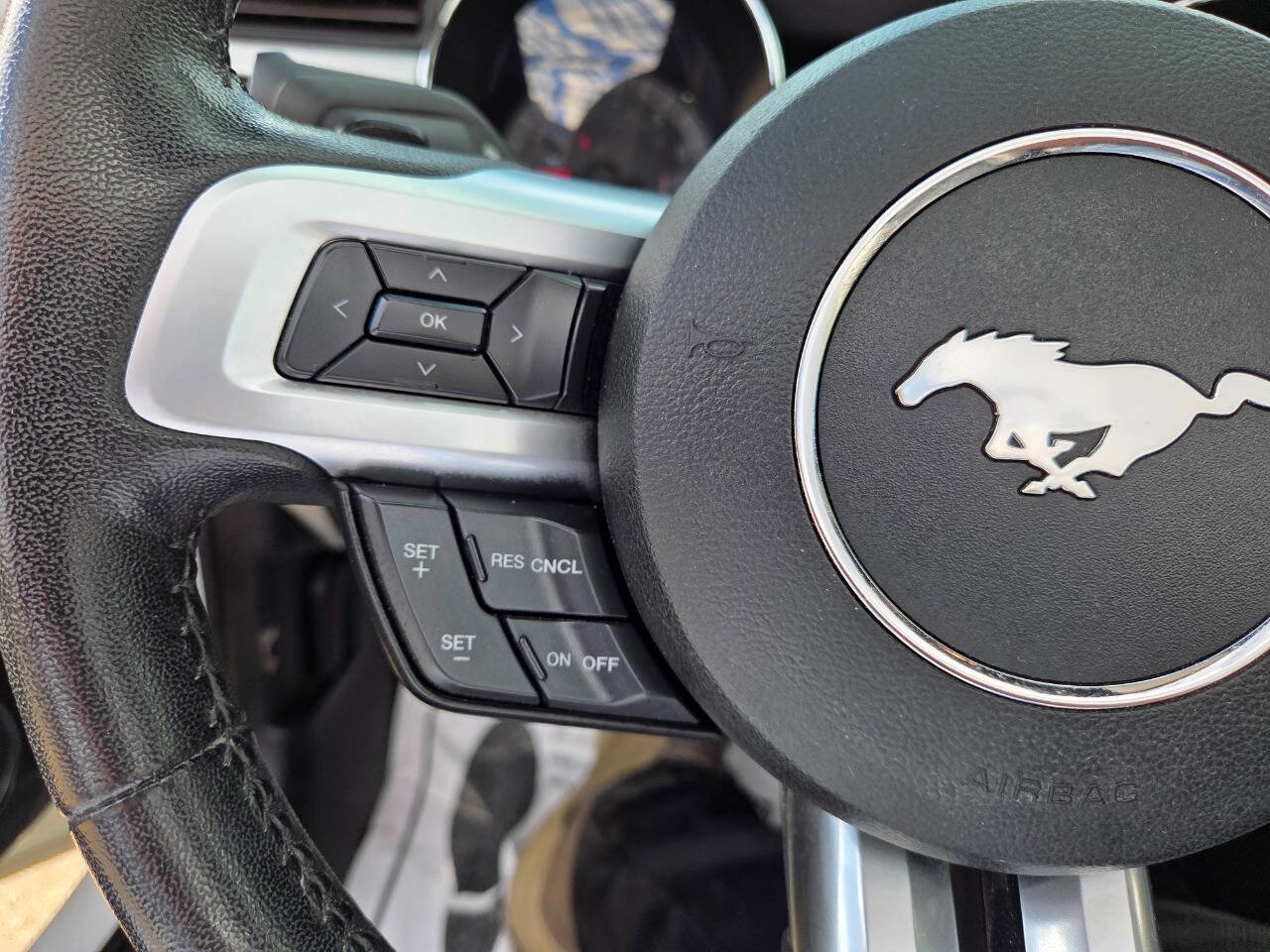 Used 2017 Ford Mustang Premium RWD image 13