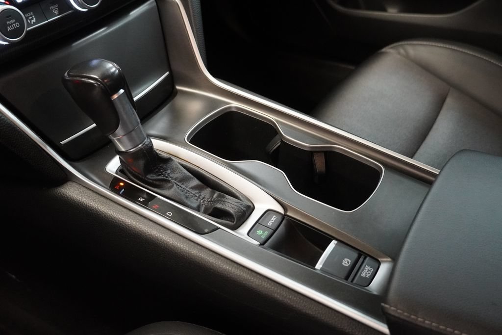 Used 2018 Honda Accord Sport image 21