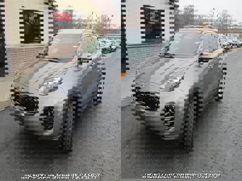 Used 2018 Kia Sportage LX w/ LX Technology Package image 3