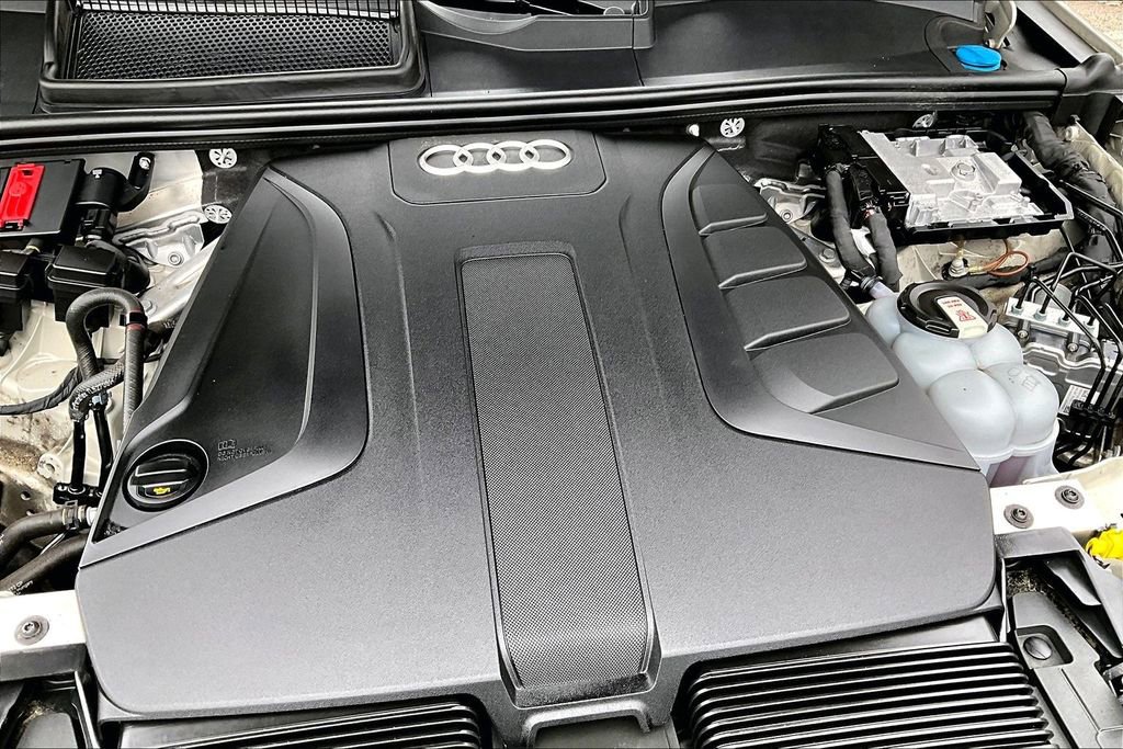 Used 2023 Audi Q7 2.0T Premium w/ Convenience Package image 31