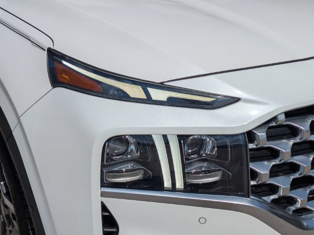Used 2022 Hyundai Santa Fe Limited FWD image 10