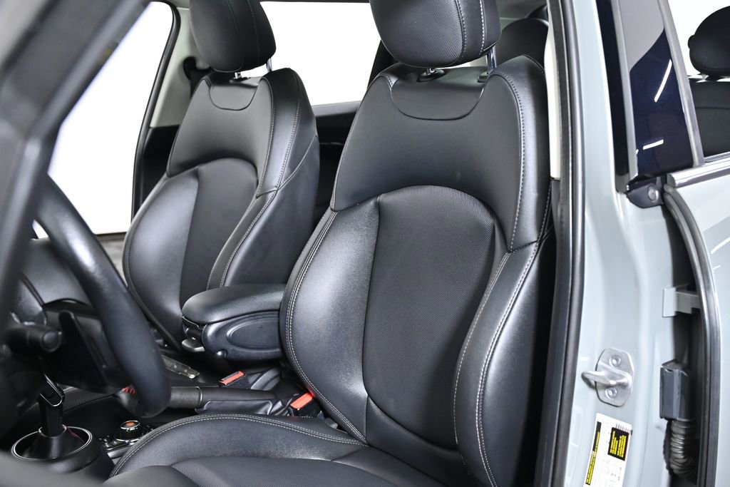 Used 2021 MINI Cooper S w/ 6.5" Touchscreen Package image 28