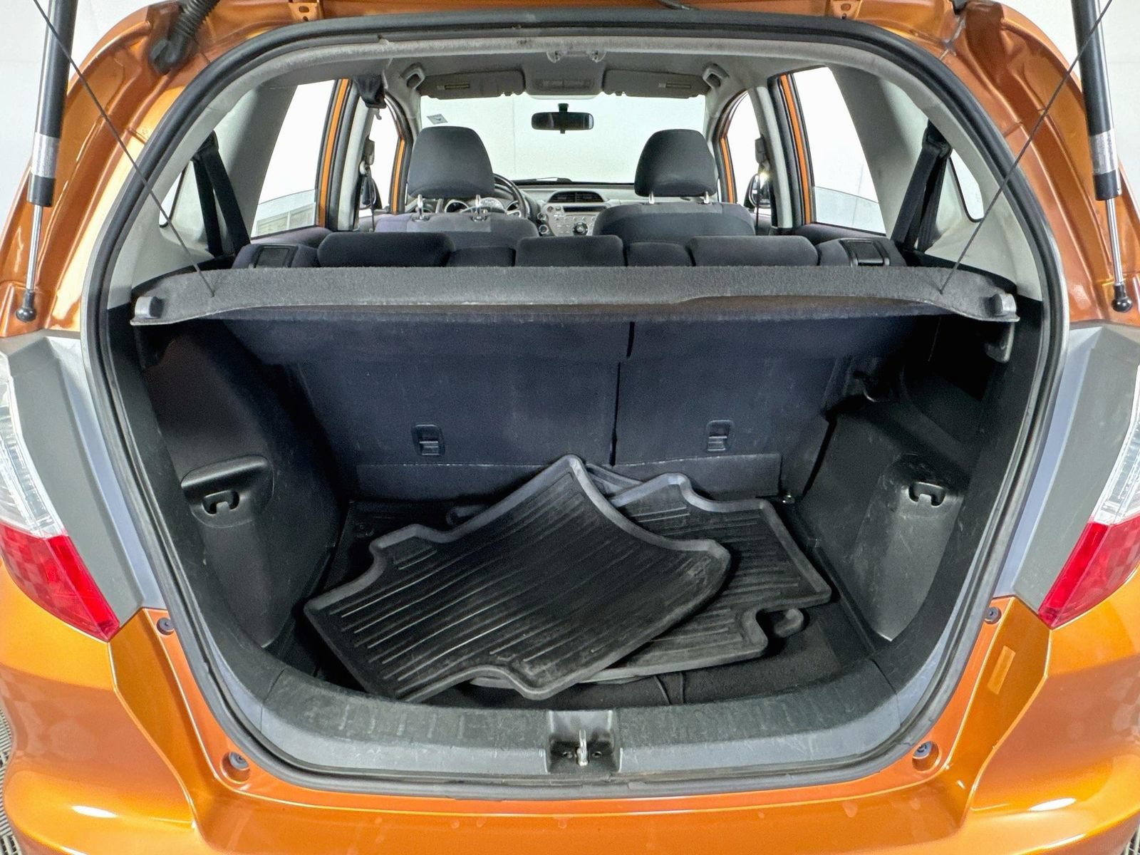 Used 2010 Honda Fit Sport image 18