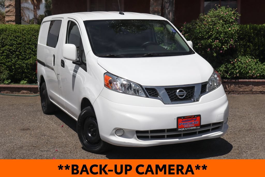 Used 2020 Nissan NV200 SV w/ Sliding Glass Door Package FWD image 2